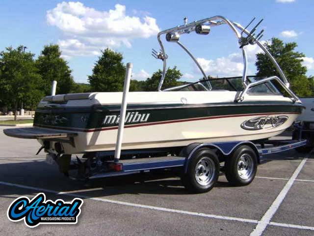 1998 Malibu Sunsetter VLX with an Airborne 2.0 Wakeboard Tower, photo 1 of 5