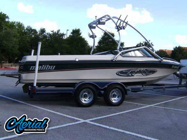 1998 Malibu Sunsetter VLX with an Airborne 2.0 Wakeboard Tower, photo 3 of 5