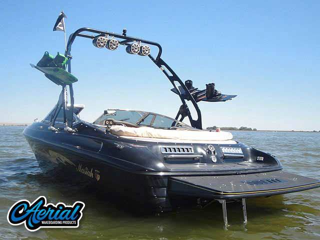 1998 Mariah Z202 with a FreeRide Wakeboard Tower, photo 1 of 4
