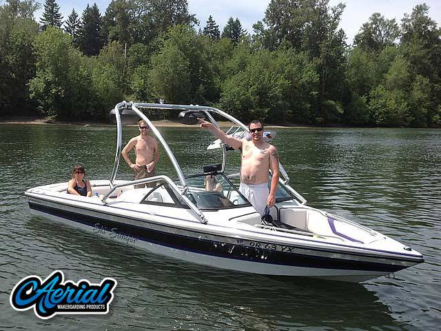 1998 Sanger DLX with an Airborne 2.0 Wakeboard Tower, photo 1 of 4