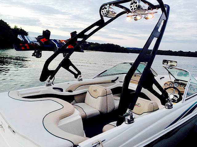 1998 Sea Ray 180BR with a FreeRide Wakeboard Tower, photo 3 of 10