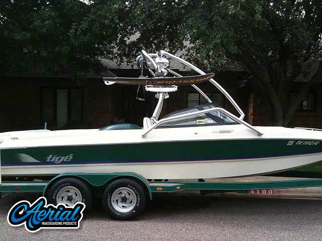 1998 Tige PRE 2200i WT with an Airborne 2.0 Wakeboard Tower, photo 2 of 3