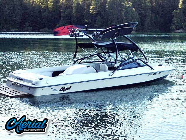 1998 Tige pre2200i with an Airborne 2.0 Wakeboard Tower, photo 1 of 5