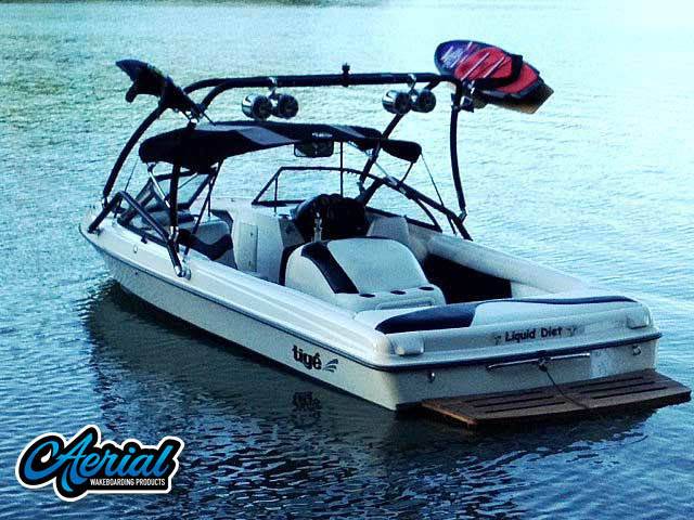 1998 Tige pre2200i with an Airborne 2.0 Wakeboard Tower, photo 2 of 5