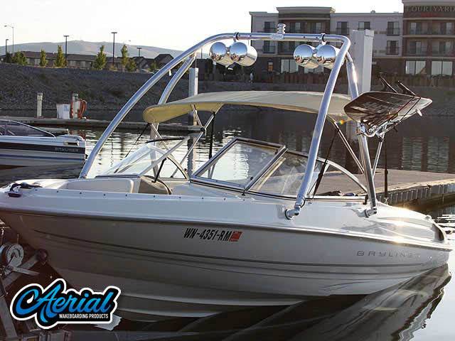 1999 Bayliner Capri with an Ascent 2.0 Wakeboard Tower