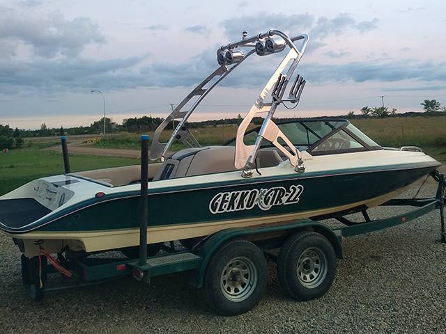 1999 Gekko with a FreeRide Wakeboard Tower