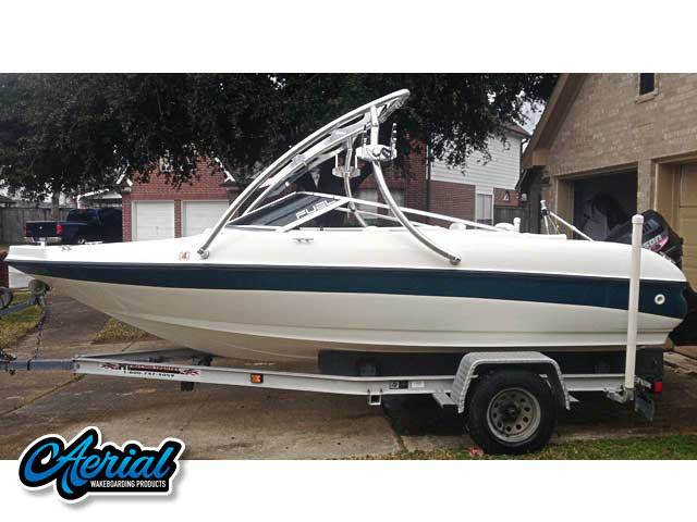 1999 Larson 18ft with an Ascent 2.0 Wakeboard Tower, photo 2 of 7