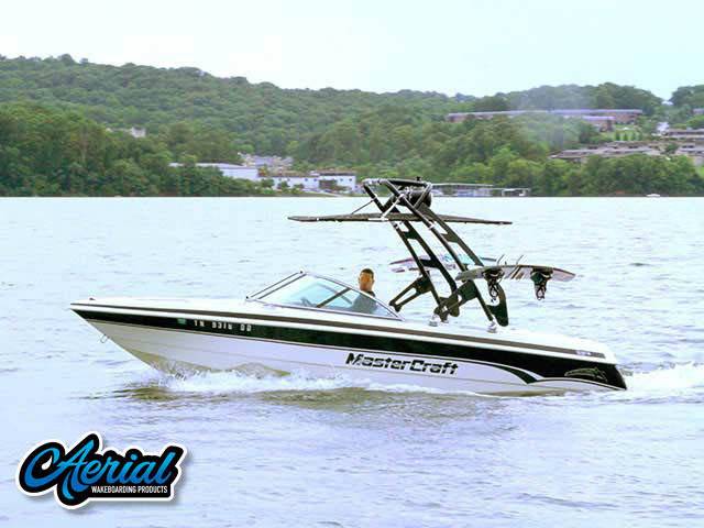 1999 Mastercraft ProStar 205 with a FreeRide Wakeboard Tower, photo 2 of 4