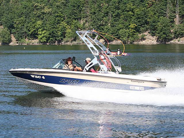 1999 Sport Nautique with a FreeRide Wakeboard Tower, photo 1 of 4