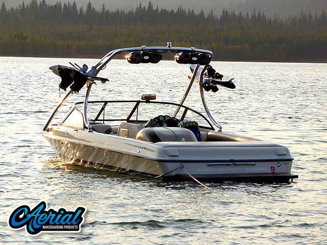 1999 Tige 2200i with a K2 Wakeboard Tower, photo 2 of 6