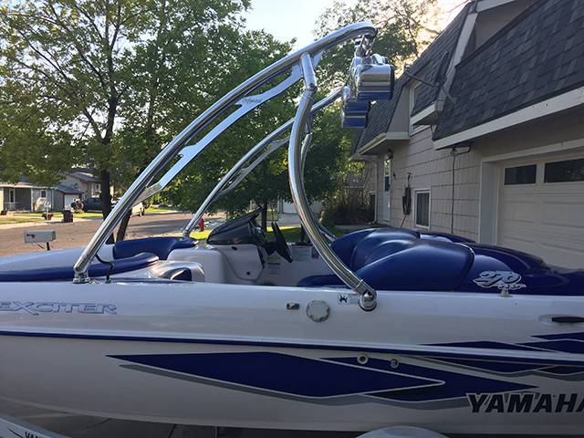 1999 Yamaha Exciter with an Ascent 2.0 Wakeboard Tower, photo 2 of 3