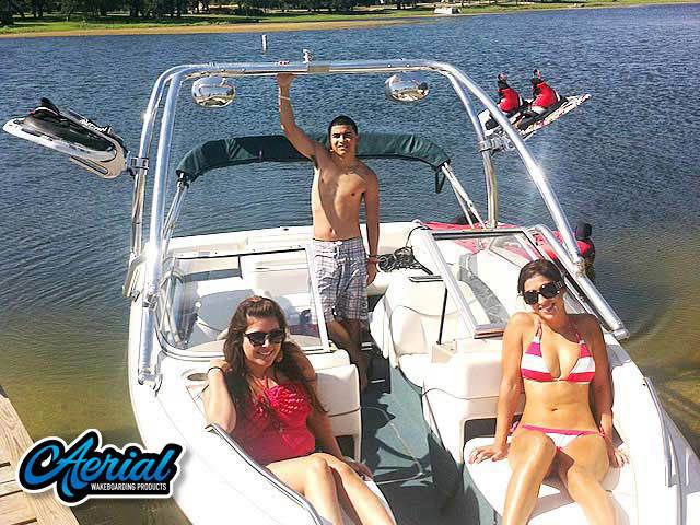 2000 Bayliner Capri 1950 with an Airborne 2.0 Wakeboard Tower, photo 1 of 3