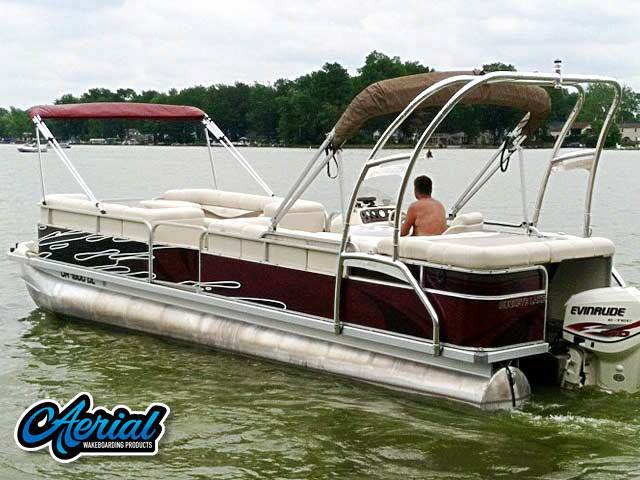2000 Bennington 2575LX with a F250 Pontoon Tower wakeboard tower, photo 1 of 6
