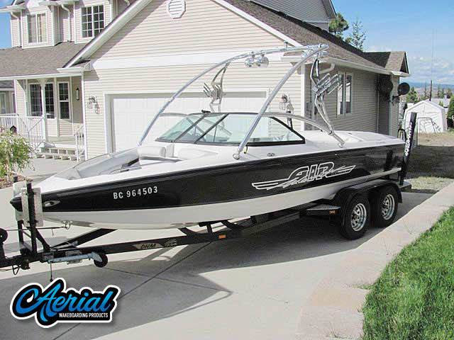 2000 Centurion Eclipse Vdrive with an Assault Wakeboard Tower, photo 1 of 2