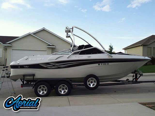 2000 Four Winns Horizon 210 with an Airborne 2.0 Wakeboard Tower, photo 1 of 2