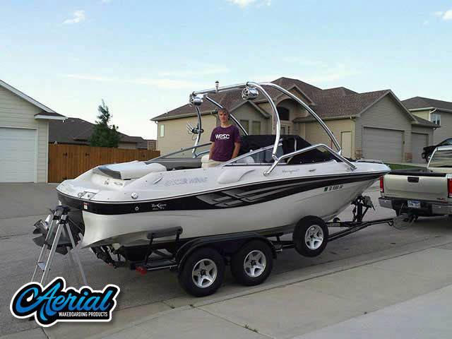 2000 Four Winns Horizon 210 with an Airborne 2.0 Wakeboard Tower, photo 2 of 2