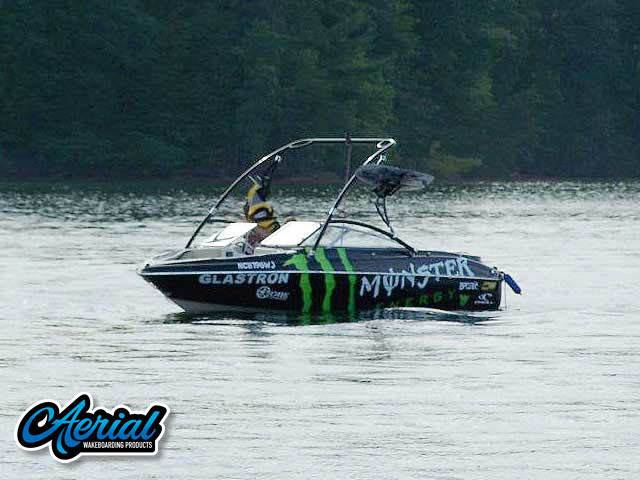 2000 Glastron GSX205 with an Assault Wakeboard Tower, photo 3 of 4
