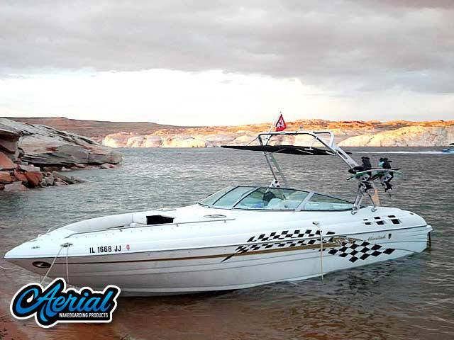 2000 Mariah Z302 with a FreeRide Wakeboard Tower