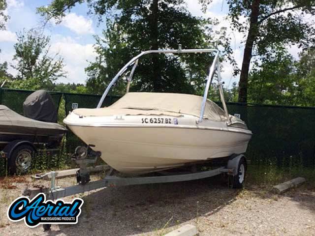 2000 Maxum 1800sr with an Ascent 2.0 Wakeboard Tower, photo 2 of 2