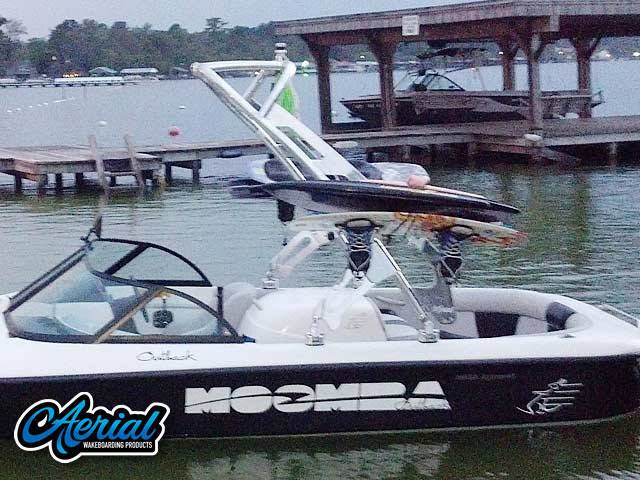 2000 Moomba Outback with a FreeRide Wakeboard Tower, photo 2 of 5