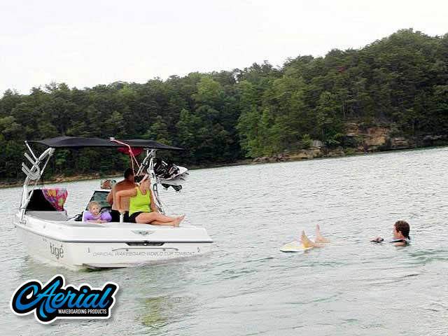 2000 Tige 21V with an Assault Wakeboard Tower, photo 2 of 3