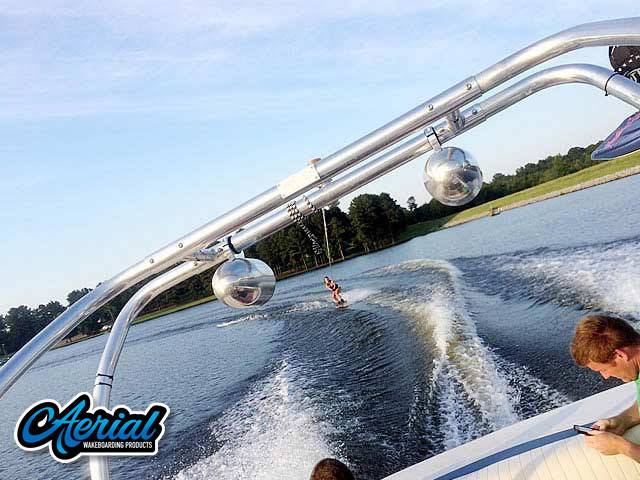 2001 Chaparral 180 SSE with an Airborne 2.0 Wakeboard Tower, photo 2 of 8