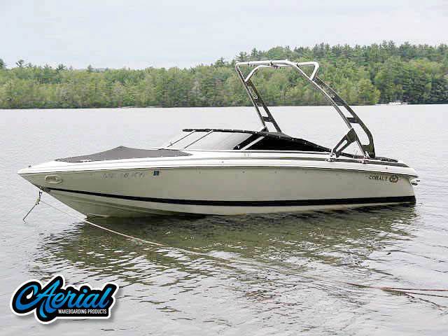 2001 Cobalt 226 with a FreeRide Wakeboard Tower, photo 1 of 3
