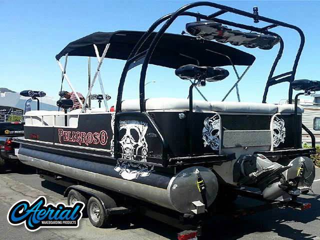 2001 Crestliner 2485 lsi with a F250 Pontoon Tower wakeboard tower, photo 3 of 5