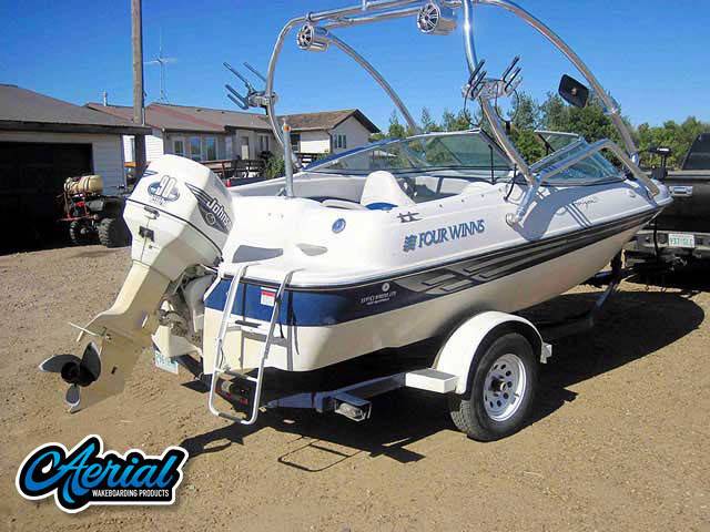 2001 Four Winns Horizon 170 with an Airborne 2.0 Wakeboard Tower, photo 2 of 3