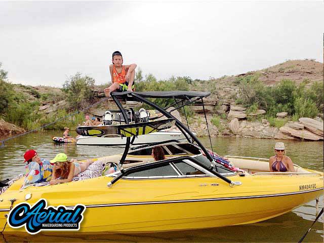 2001 Mariah Z212 with an Airborne 2.0 Wakeboard Tower, photo 1 of 10