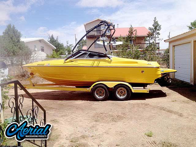 2001 Mariah Z212 with an Airborne 2.0 Wakeboard Tower, photo 3 of 10