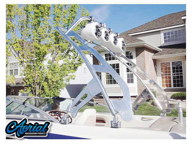 2001 MasterCraft with a FreeRide Wakeboard Tower, photo 1 of 3
