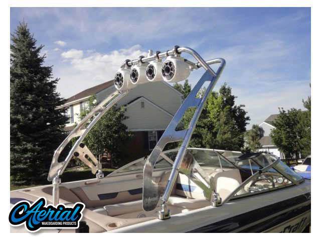 2001 MasterCraft with a FreeRide Wakeboard Tower, photo 2 of 3
