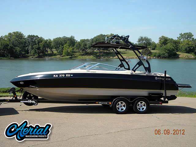 2002 Bryant 232 with a FreeRide Wakeboard Tower, photo 3 of 5