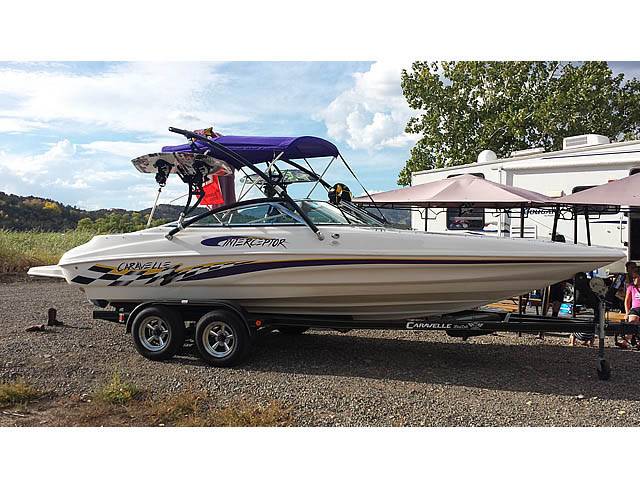 2002 Caravelle Interceptor 232 with an Assault Wakeboard Tower, photo 2 of 4