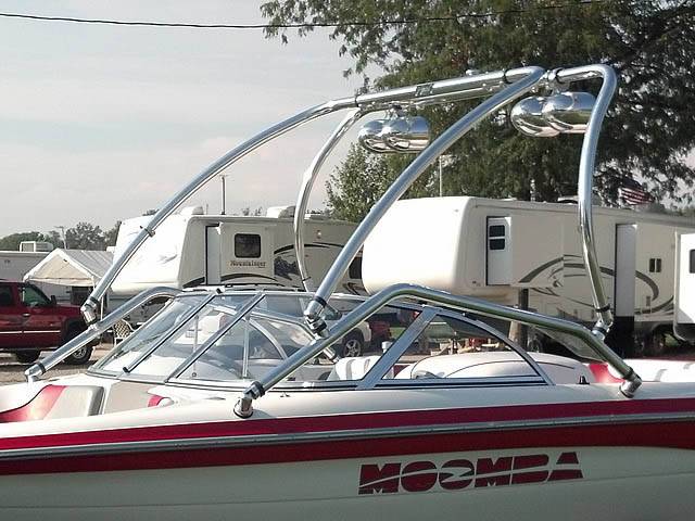 2002 Moomba Outback LS with an Airborne 2.0 Wakeboard Tower, photo 2 of 6