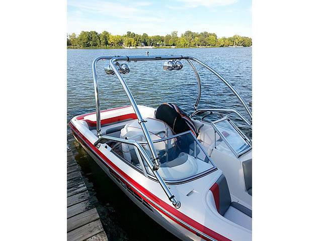 2002 Moomba Outback LS with an Airborne 2.0 Wakeboard Tower, photo 3 of 6