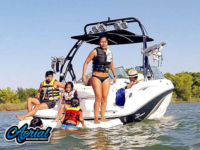 2003 230 SSI Chaparral with a FreeRide Wakeboard Tower, photo 3 of 10