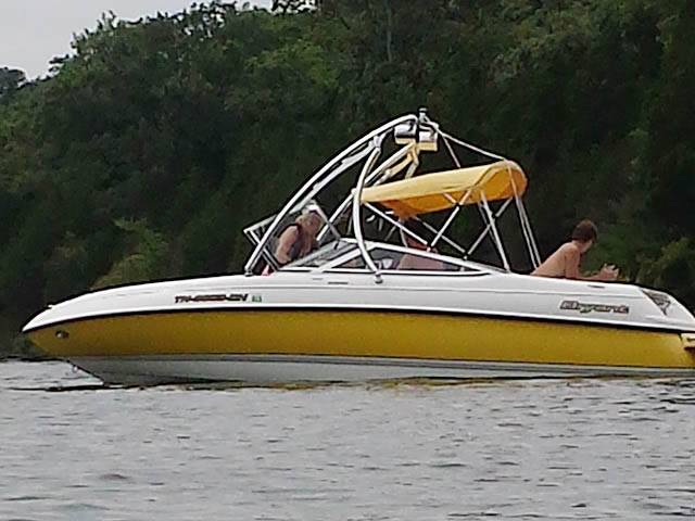 2003 Bryant 214 with an Ascent 2.0 Wakeboard Tower, photo 2 of 3