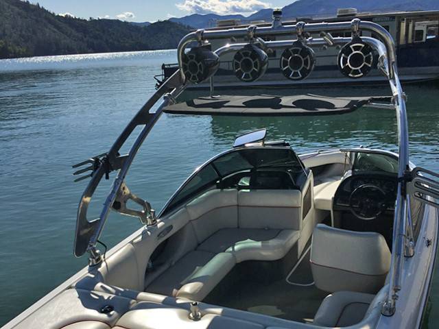 2003 Malibu Wakesetter VLX with a FreeRide Wakeboard Tower, photo 3 of 3