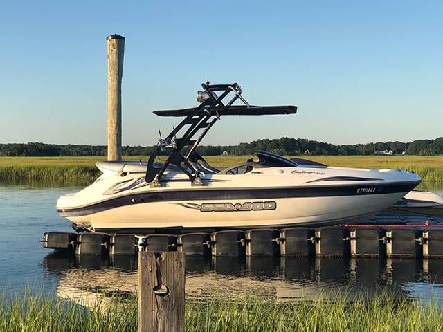 2003 Sea Doo Challenger with a FreeRide Wakeboard Tower, photo 1 of 3