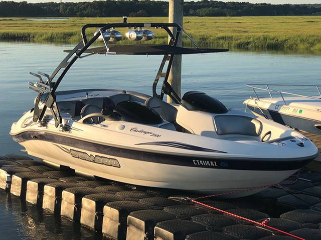 2003 Sea Doo Challenger with a FreeRide Wakeboard Tower, photo 3 of 3