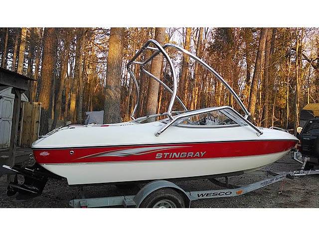 2003 Stingray 180LS with an Airborne 2.0 Wakeboard Tower, photo 2 of 4