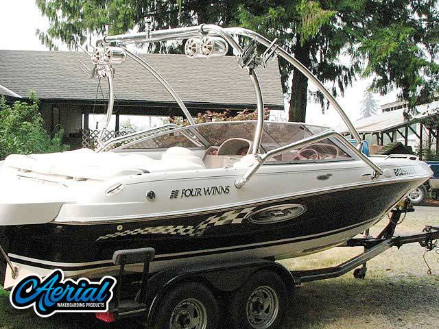 2004 Four Winns Horizon 200 SS Edition with an Airborne 2.0 Wakeboard Tower, photo 1 of 2