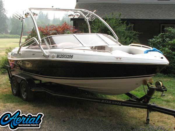 2004 Four Winns Horizon 200 SS Edition with an Airborne 2.0 Wakeboard Tower, photo 2 of 2