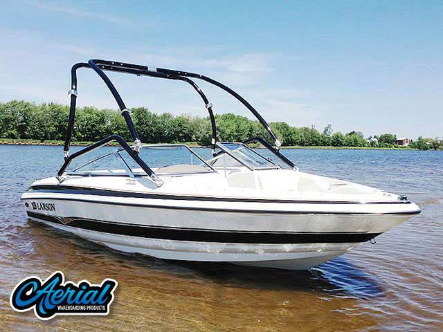 2004 Larson SEi 180 with an Airborne 2.0 Wakeboard Tower, photo 2 of 5