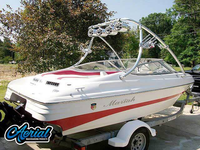 2004 Mariah SX18 with an Ascent 2.0 Wakeboard Tower, photo 2 of 3