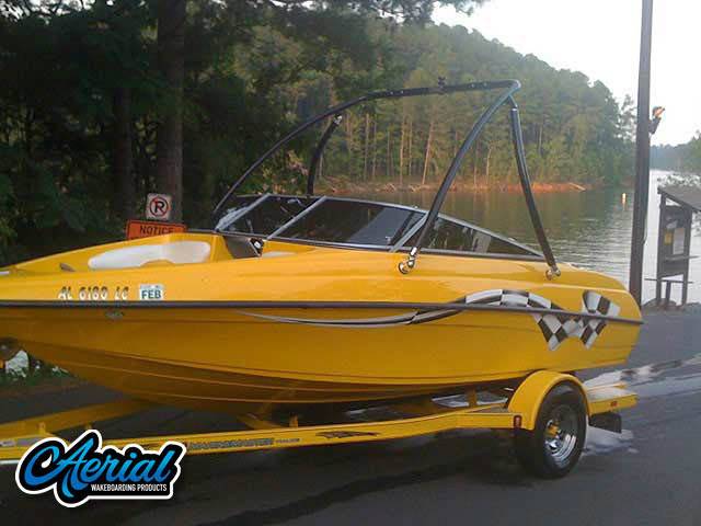 2005 Crownline 180BR with an Ascent 2.0 Wakeboard Tower, photo 2 of 3