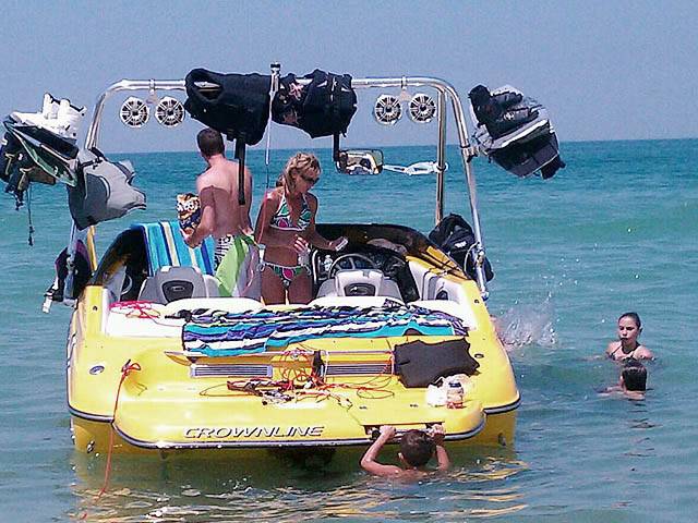 2005 Crownline LPX with an Airborne 2.0 Wakeboard Tower, photo 1 of 4
