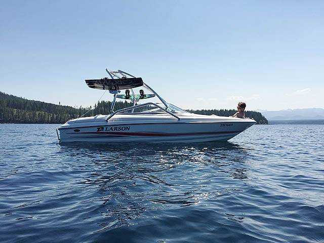 2005 Larson 180 SEi with an Airborne 2.0 Wakeboard Tower, photo 2 of 5